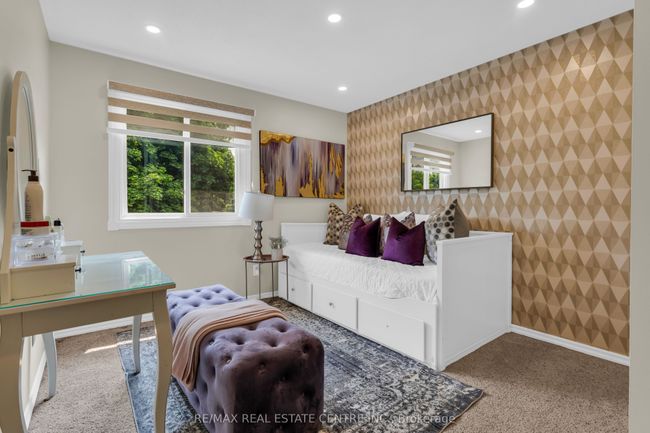 22 Fanshawe Dr, House attached with 4 bedrooms, 3 bathrooms and 2 parking in Brampton ON | Image 18