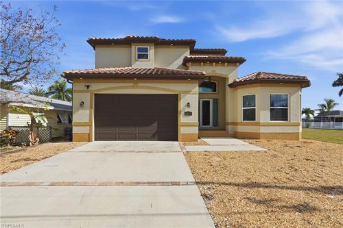 2038 Bahama Ave, FORT MYERS, FL, 33905-2040 | Card Image