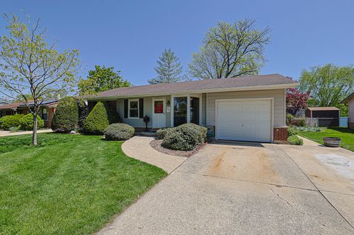 1057 Cedar Lane, Elk Grove Village, IL, 60007 | Card Image