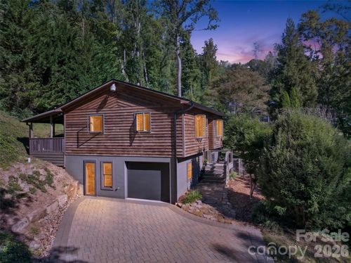 53 Hemlock St, Arden, NC, 28704-2803 | Card Image