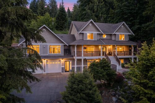 12194 269 St, Maple Ridge, BC, V2W1N8 | Card Image