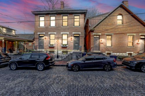 582 S Pearl St, Columbus, OH, 43215-5750 | Card Image