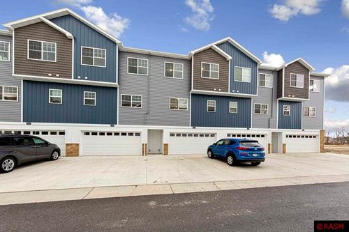 3072 Bluestem Trl, Mankato, MN, 56001-2666 | Card Image