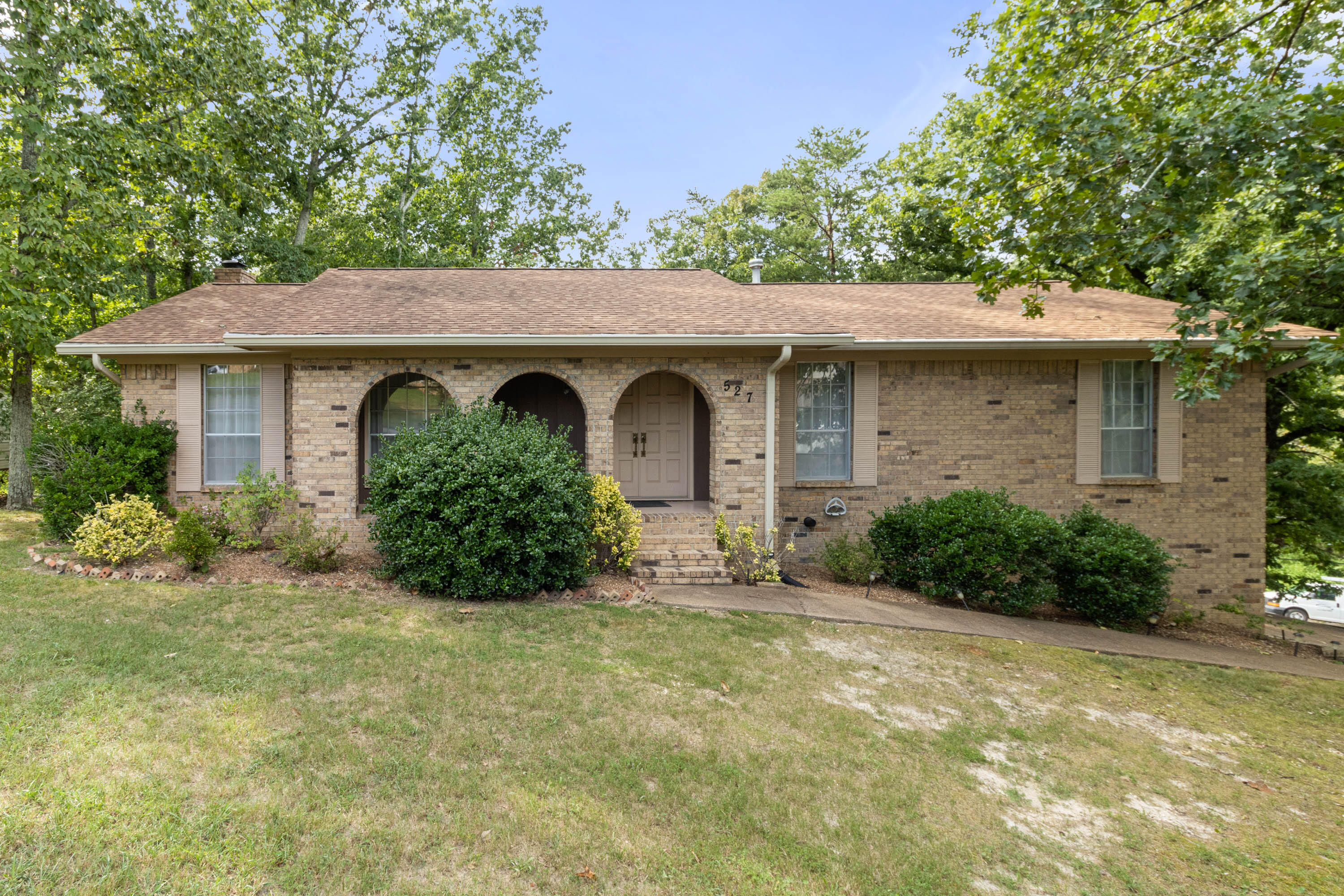 Woodcroft Dr, Hixson, TN 37343