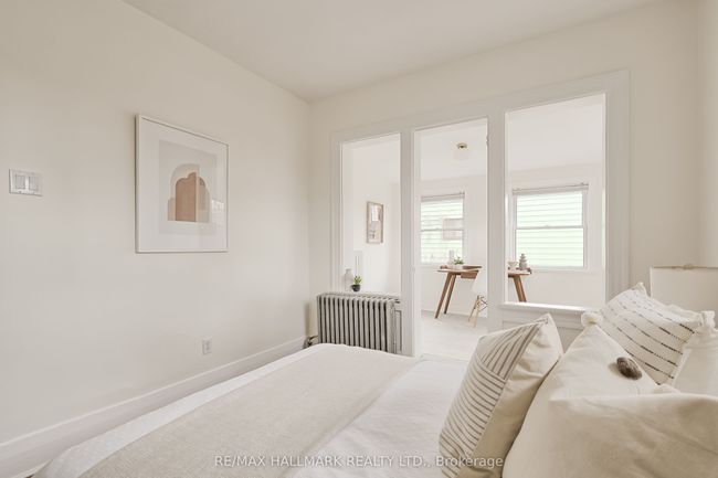 333 Sackville St, House attached with 3 bedrooms, 2 bathrooms and null parking in Toronto ON | Image 22