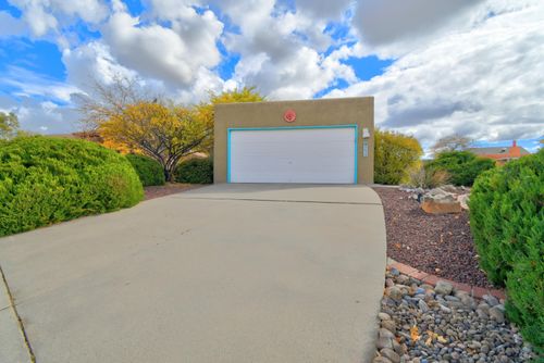 5624 Amigo Way Ne, Albuquerque, NM, 87111-1546 | Card Image