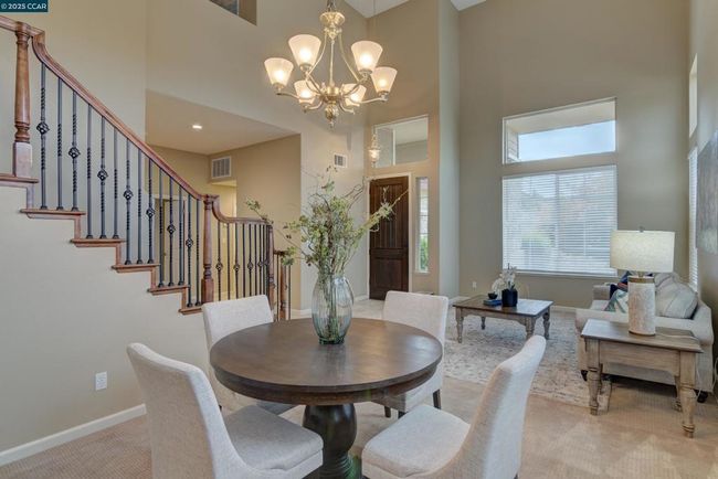 5171 Keller Ridge Dr, House other with 4 bedrooms, 3 bathrooms and 3 parking in Clayton CA | Image 5
