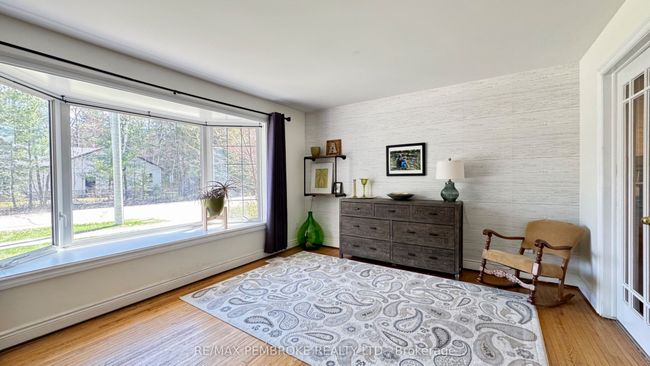 179 Ridge Rd, House other with 3 bedrooms, 2 bathrooms and 4 parking in Deep River ON | Image 5