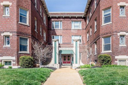 apt-b-4561 Laclede Ave, Saint Louis, MO, 63108-2158 | Card Image
