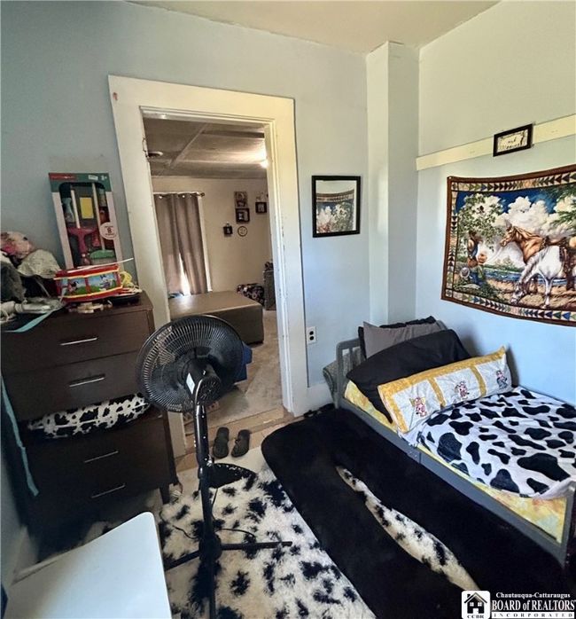 Upper bedroom 2 | Image 28