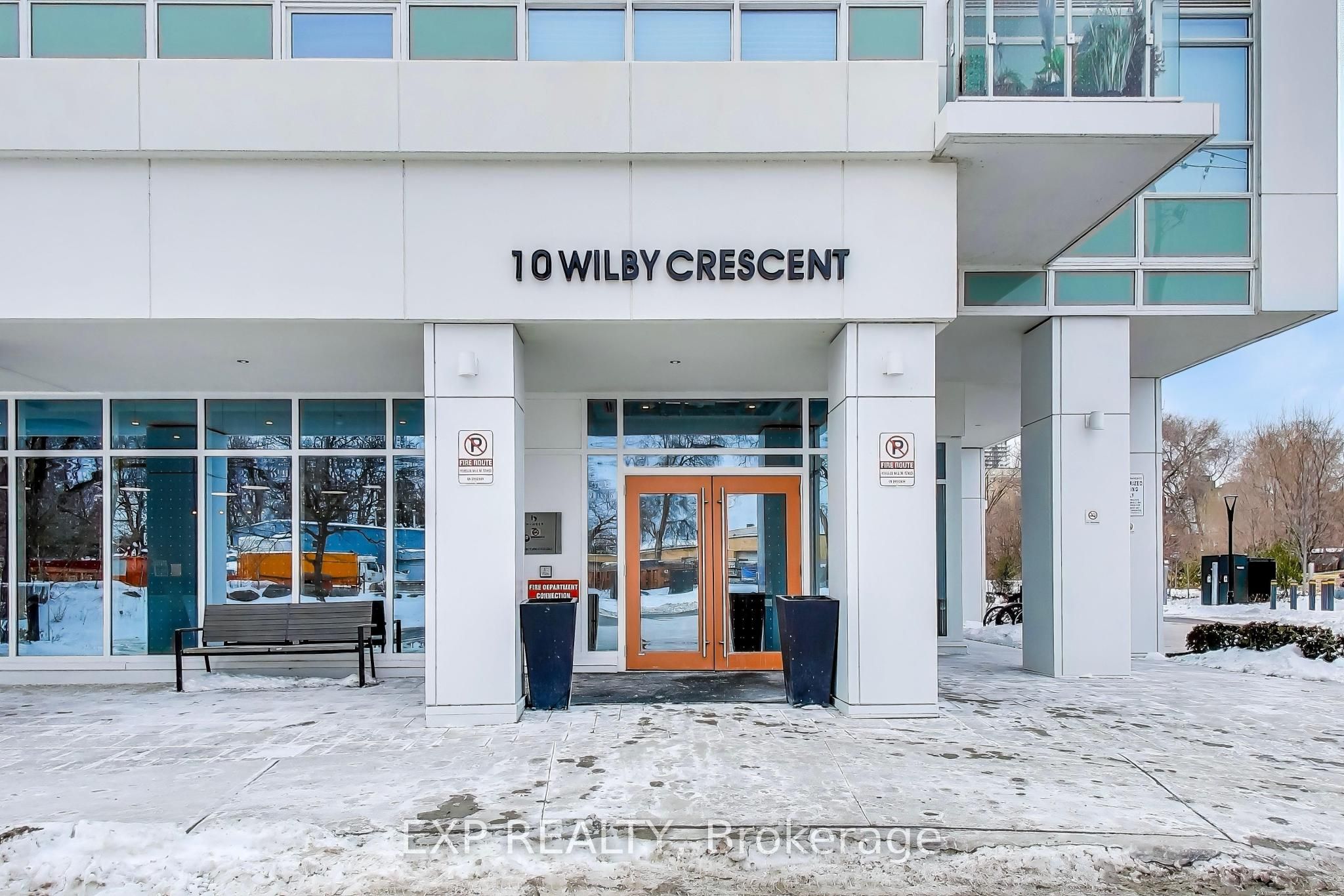 Residential in Toronto W04 5