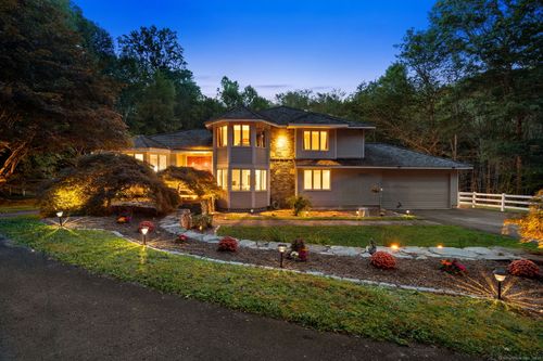 24 Roxbury Rd, Woodbury, CT, 06798 | Card Image