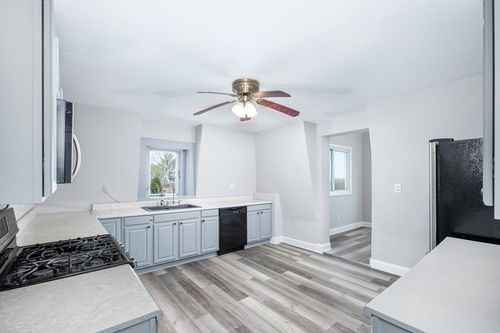 3-160 Garland St, Everett, MA, 02149-5018 | Card Image