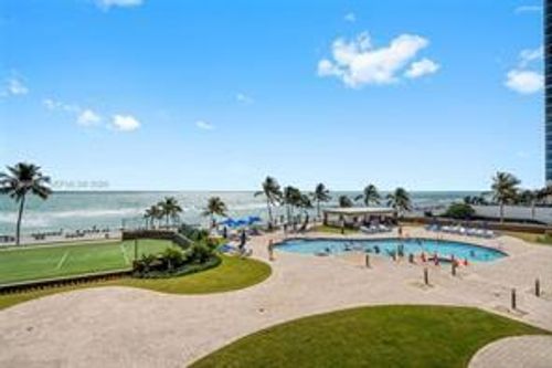 806-17555 Collins Ave, Sunny Isles Beach, FL, 33160-2882 | Card Image