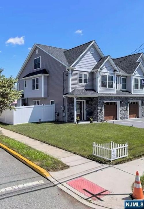 117 Central Ave, Lodi, NJ, 07644-3019 | Card Image