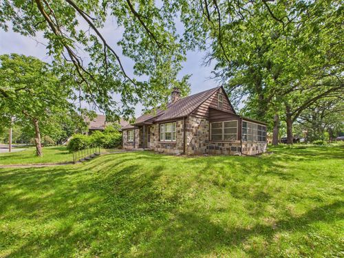 1538 8th Ave Se, Saint Cloud, MN, 56304-2100 | Card Image