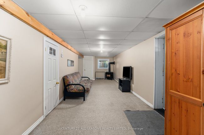 37 Mayhew Rd, House other with 3 bedrooms, 1 bathrooms and 6 parking in Carl ON | Image 34