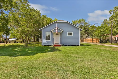 204 Kerry Rd, Highlands, TX, 77562-3804 | Card Image