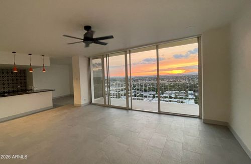 unit-22c-207 W Clarendon Ave, Phoenix, AZ, 85013-3446 | Card Image