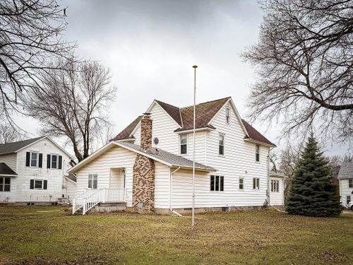 19 N Osborne St, Sherburn, MN, 56171-1267 | Card Image