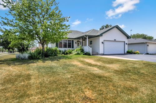 712 Hauert St, Peotone, IL, 60468-9532 | Card Image