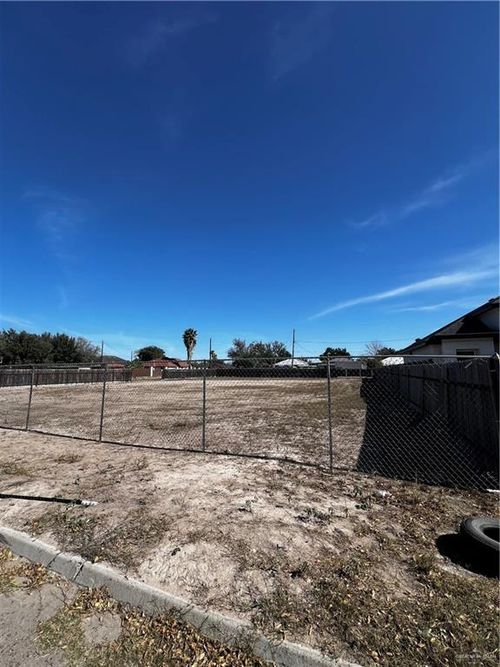 0000 N Maple St, Mission, TX, 78573 | Card Image