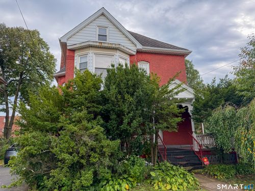21 Annawan St, Hartford, CT, 06114-1021 | Card Image