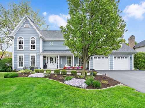 2017 Somerset Ln, Wheaton, IL, 60189-5827 | Card Image