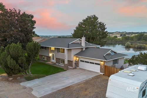 309 River View Dr, Marsing, ID, 83639-5137 | Card Image