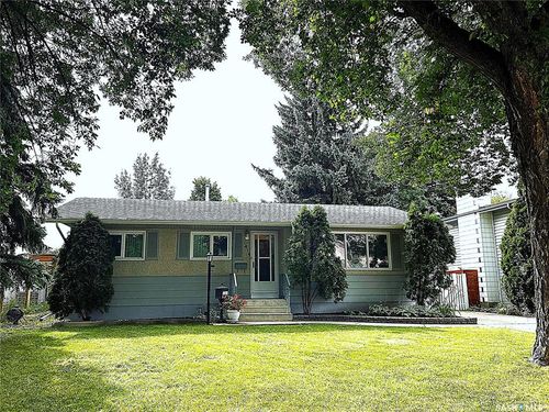 1414 East Hts, Saskatoon, SK, S7J3B3 | Card Image