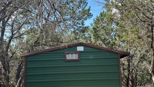 121 Agarita Dr, Spring Branch, TX, 78070-4881 | Card Image