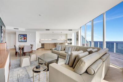 1501 - 525 N Ft Lauderdale Beach Blvd, Condo with 4 bedrooms, 4 bathrooms and null parking in Fort Lauderdale FL | Image 2