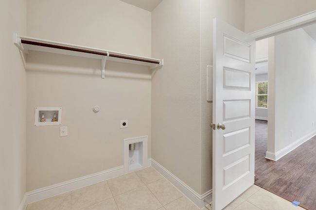 20809 Peacemaker Trl, House other with 3 bedrooms, 2 bathrooms and 4 parking in Lago Vista TX | Image 22