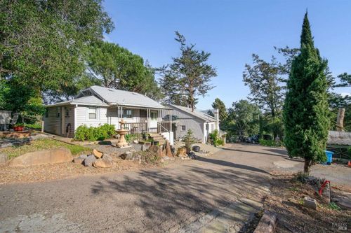 3160 Sunridge Dr, Santa Rosa, CA, 95409-4009 | Card Image