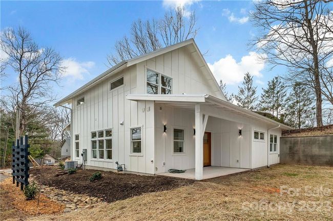 605 Hiawassee Ave, House other with 3 bedrooms, 3 bathrooms and null parking in Black Mountain NC | Image 48
