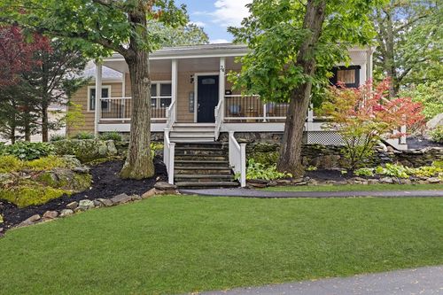 24 Grove Ave, Hingham, MA, 02043-1244 | Card Image