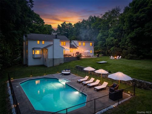 4 Elmer Galloway Rd, Katonah, NY, 10536-3219 | Card Image