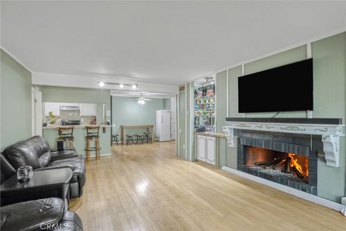 219-5334 Lindley Ave, Encino, CA, 91316-2905 | Card Image