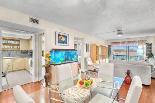 apt-308-4160 Inverrary Dr, Lauderhill, FL, 33319-4545 | Card Image