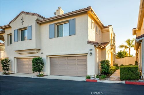 24332 Lorenzo Ln, Valencia, CA, 91355-6055 | Card Image