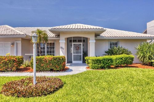 1511 Waterford Dr, VENICE, FL, 34292-1582 | Card Image