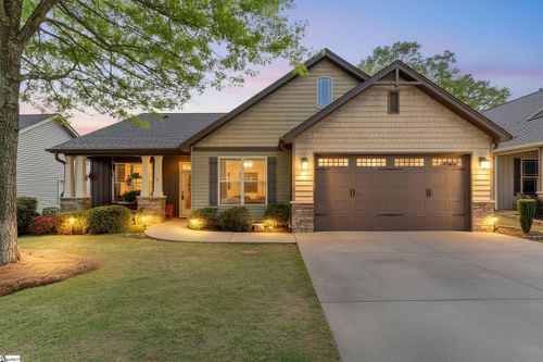 3 Dolerite Dr, Taylors, SC, 29687-5352 | Card Image