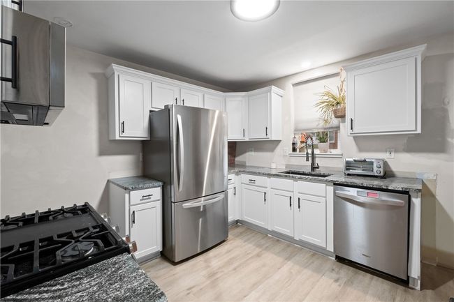 1045 Park Ave, House other with 4 bedrooms, 2 bathrooms and null parking in East Mc Keesport PA | Image 13