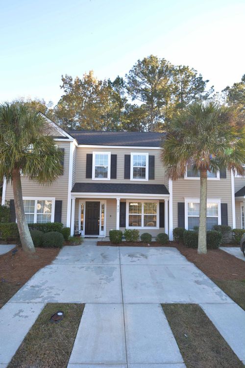 9142 Maple Grove Dr, Summerville, SC, 29485-8789 | Card Image