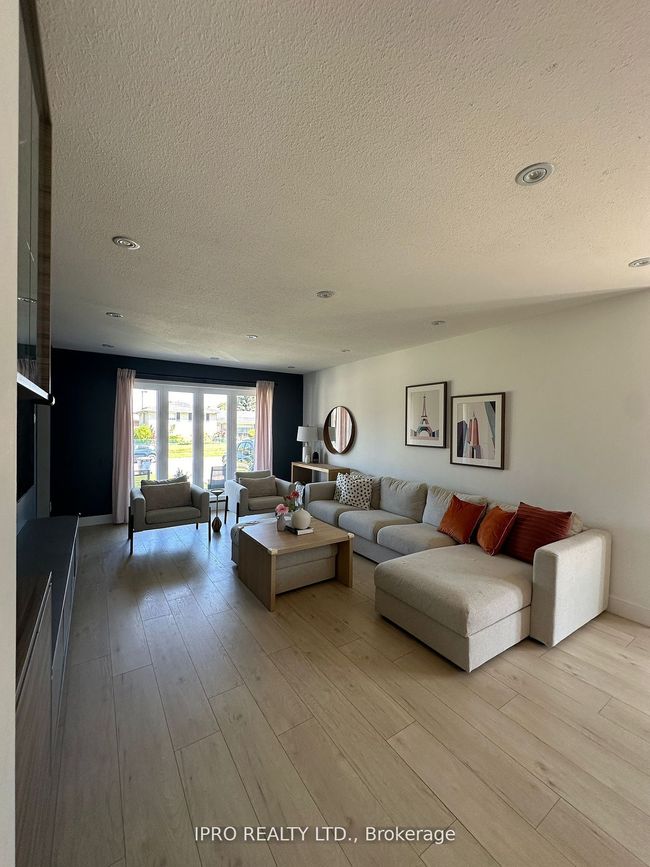 199 Willowridge Rd, House other with 4 bedrooms, 3 bathrooms and 4 parking in Etobicoke ON | Image 9