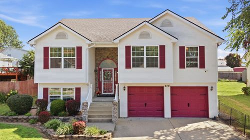210 Secretariat St, Georgetown, KY, 40324-2582 | Card Image