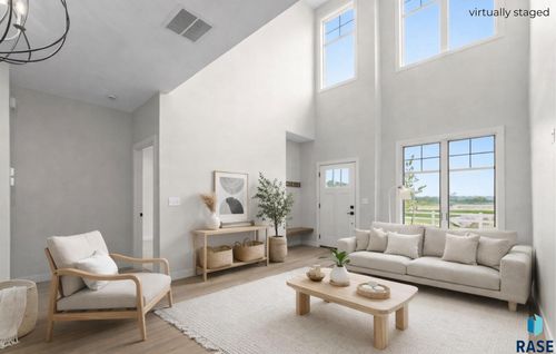 102 N Bryggen Pl, Sioux Falls, SD, 57107-8513 | Card Image