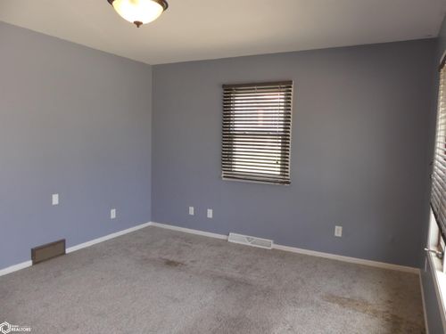 204 N 2nd St, Breda, IA, 51436-7738 | Card Image