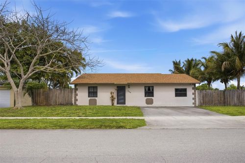 720 Sw 81st Ter, North Lauderdale, FL, 33068-2044 | Card Image