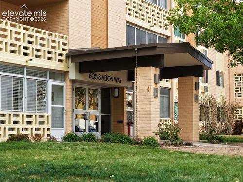 12c-605 S Alton Way, Denver, CO, 80247-1739 | Card Image